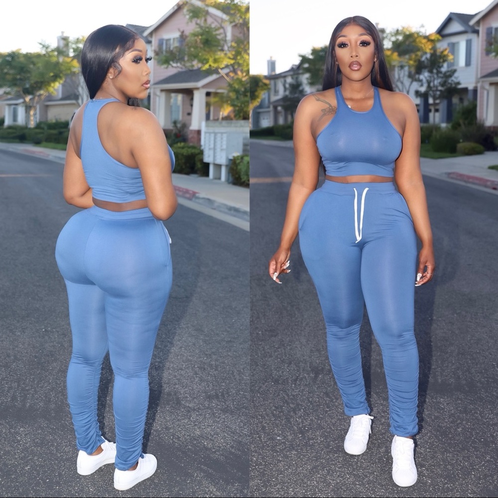 Legging and Crop Top Set ✨ prices are cheaper on our site ✨